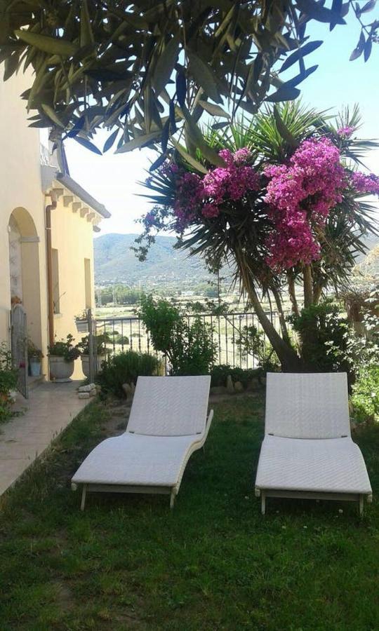 B&B Villa Orchidea Olbia Buitenkant foto